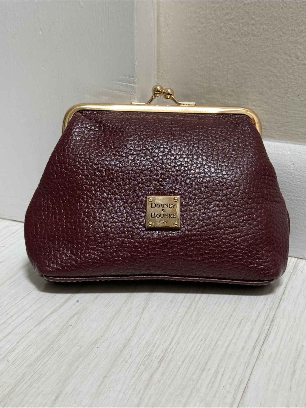 New Dooney & Bourke Pebbled Burgundy Leather Coin Purse